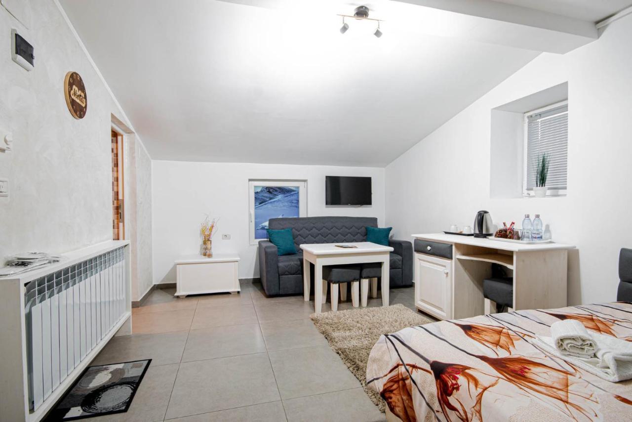 Cazare MOLDI - regim hotelier Câmpulung Moldovenesc Exterior foto