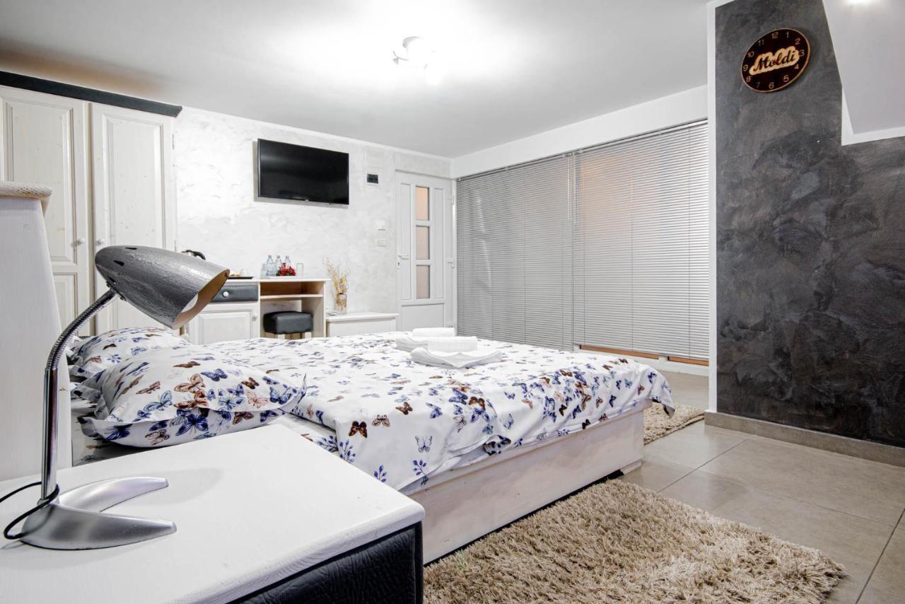 Cazare MOLDI - regim hotelier Câmpulung Moldovenesc Exterior foto